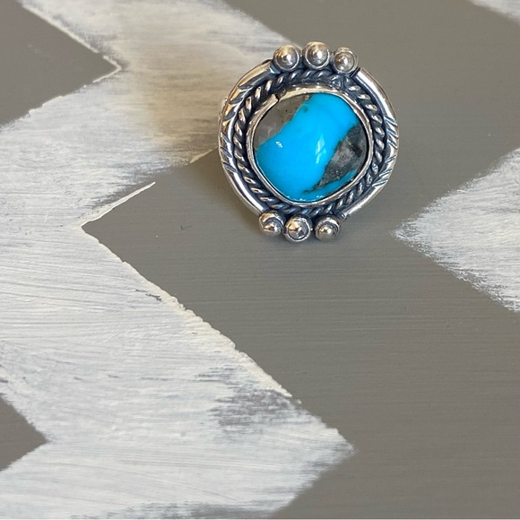 Vintage Native American Turquoise Sterling Silver Ring - Picture 11 of 12